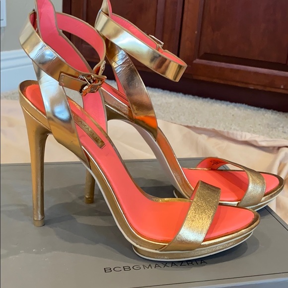 BCBG stunning pink and gold “MA-FINITE” heels - Picture 6 of 7